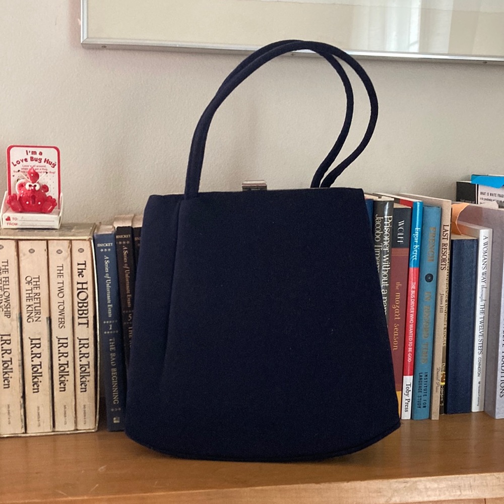 Lovely vintage Navy Purse